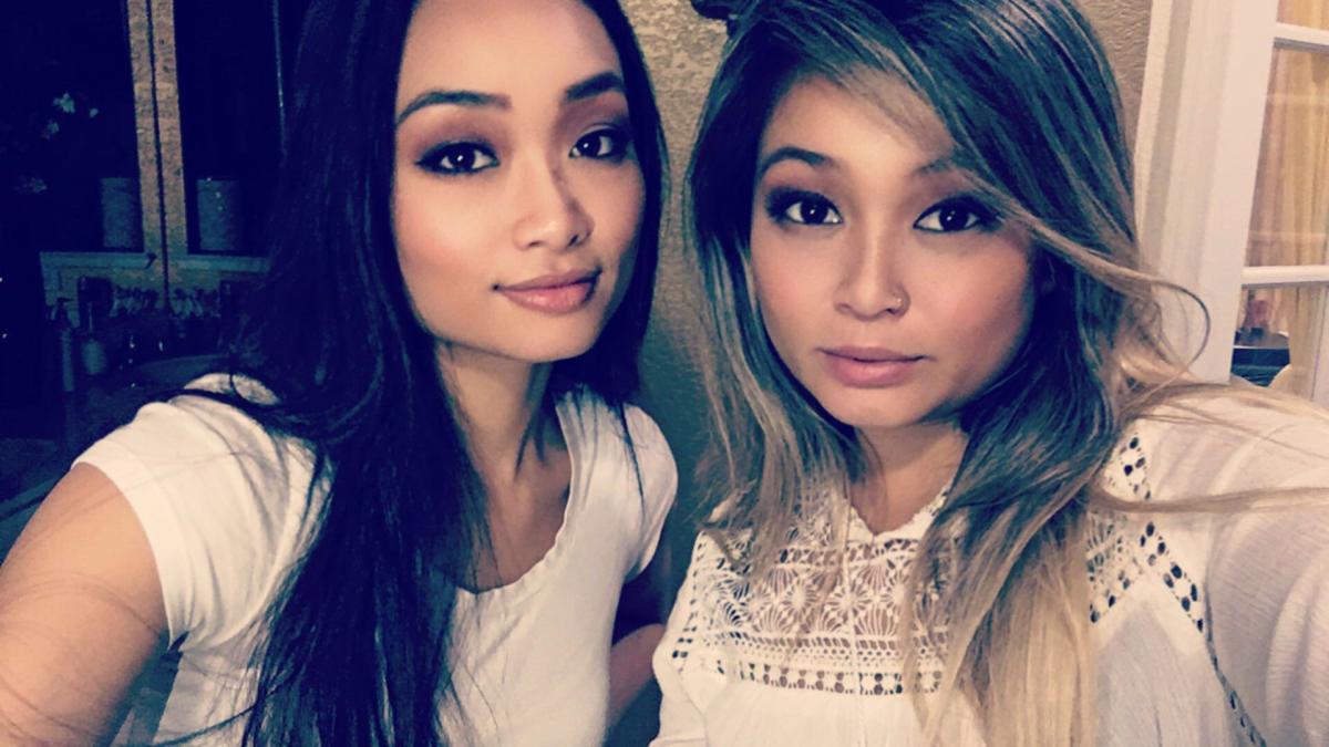 Smokey Neutral Makeup